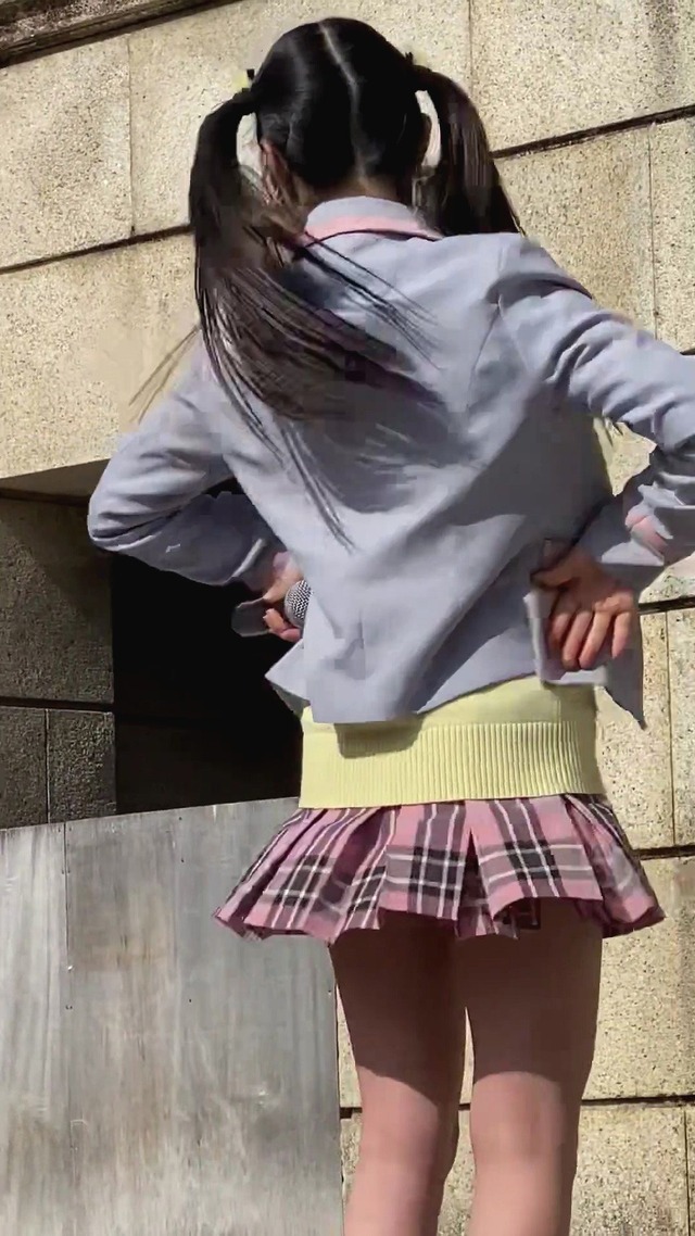 地下アイドルスプラウト学園女子高校生ＪＫ制服チェックミニスカートパンチラ (23)
