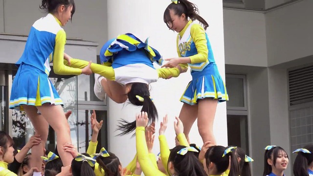 清純女子高生ＪＫチアガールチアリーダーミニスカーパンチラパンツ丸見え (102)