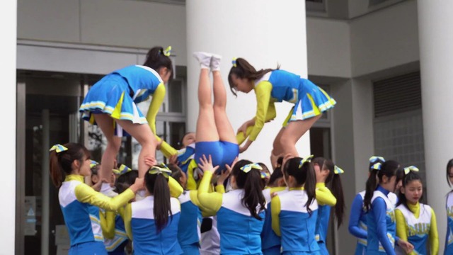 清純女子高生ＪＫチアガールチアリーダーミニスカーパンチラパンツ丸見え (29)