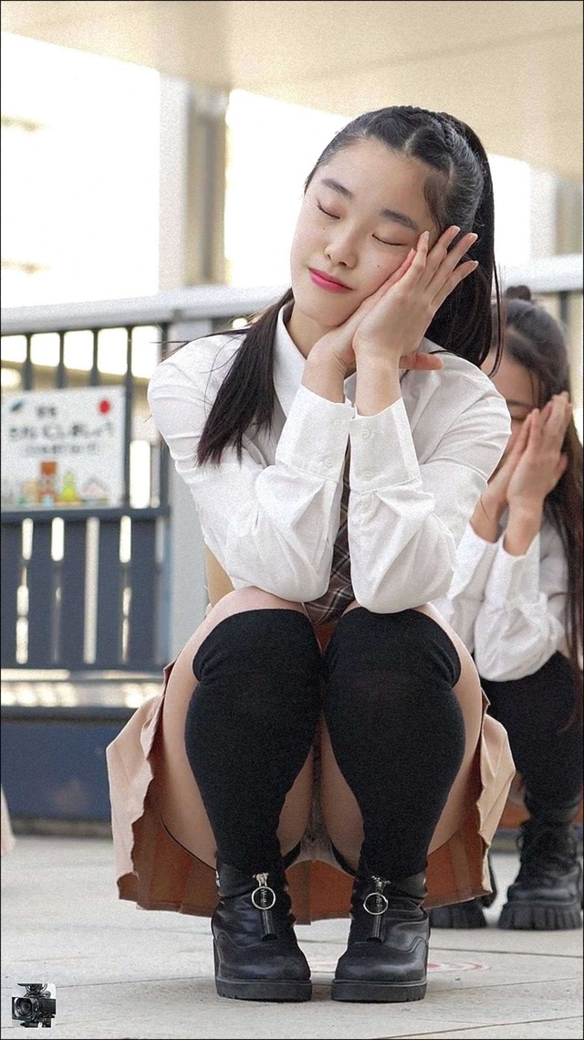 JSJC地下アイドルwhite superior超ミニスカートパンチラ (41)