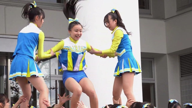 清純女子高生ＪＫチアガールチアリーダーミニスカーパンチラパンツ丸見え (114)