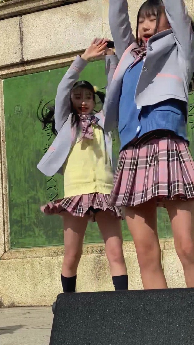 地下アイドルスプラウト学園女子高校生ＪＫ制服チェックミニスカートパンチラ (38)