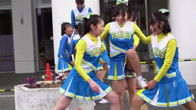 清純女子高生ＪＫチアガールチアリーダーミニスカーパンチラパンツ丸見え (164)