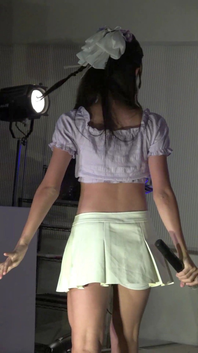 12歳小学校6年生JS6アイゲキ地下アイドル星瑠菜おへそふともも超ミニスカートパンチラ (53)