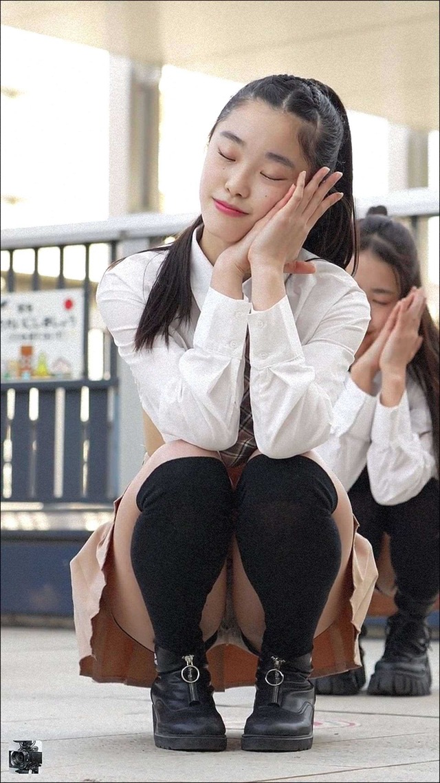 JSJC地下アイドルwhite superior超ミニスカートパンチラ (38)