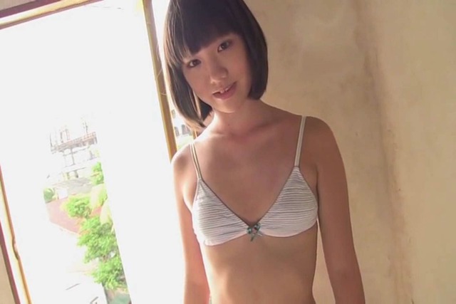 佐々木みゆう 「みゆうの課外授業4」１５歳中学３年生マイクロビキニ水着半裸セミヌード  (155)