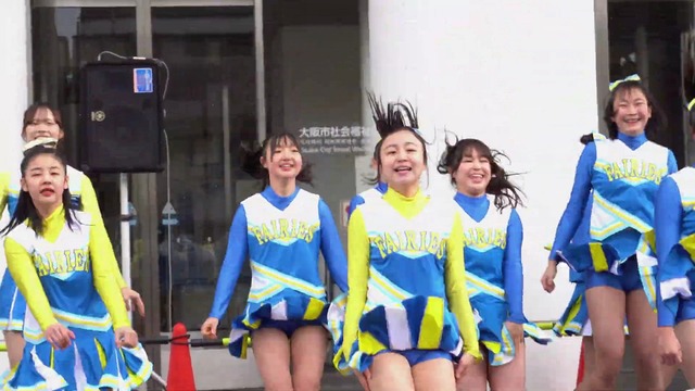 清純女子高生ＪＫチアガールチアリーダーミニスカーパンチラパンツ丸見え (152)