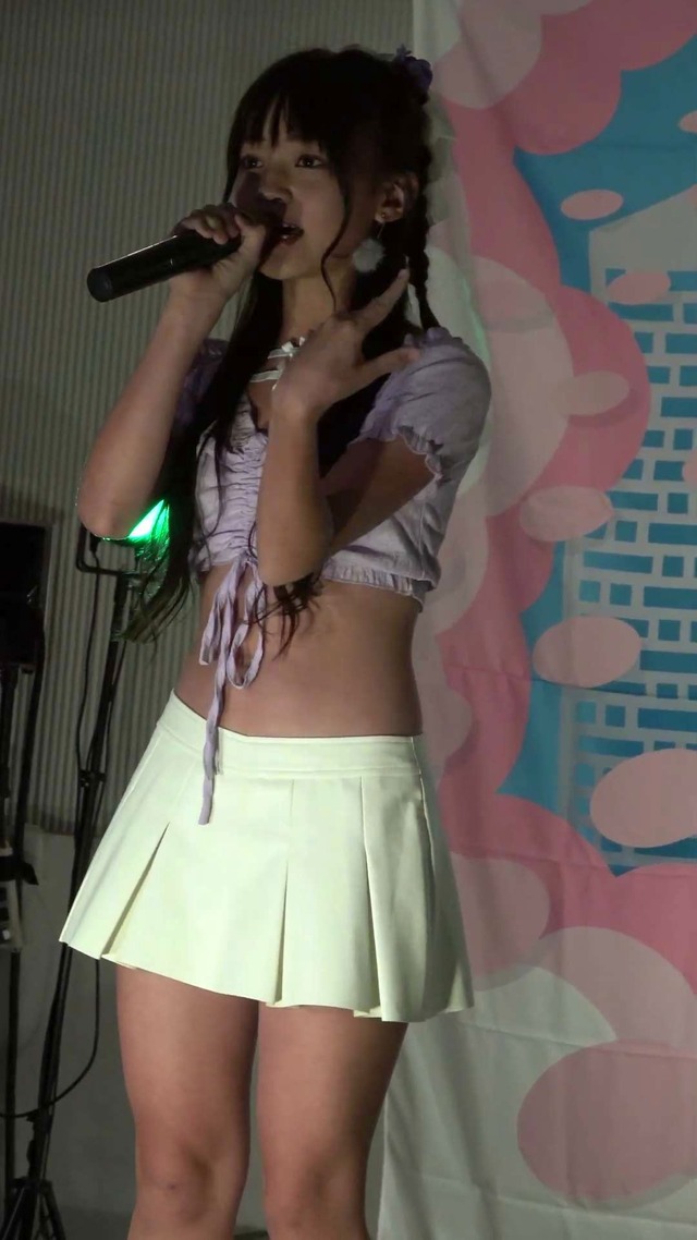 12歳小学校6年生JS6アイゲキ地下アイドル星瑠菜おへそふともも超ミニスカートパンチラ (48)