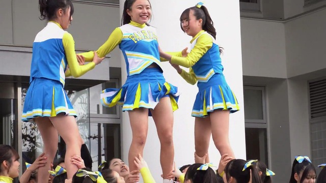 清純女子高生ＪＫチアガールチアリーダーミニスカーパンチラパンツ丸見え (132)