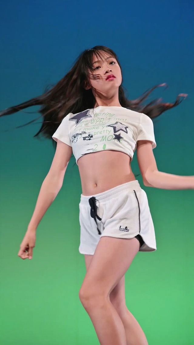 13歳中学1年生ＪＣ１アイゲキ地下アイドル星瑠菜おへそふとももパンチラ (21)