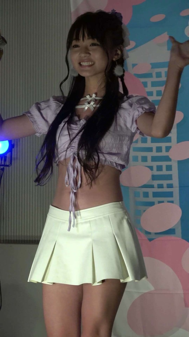 12歳小学校6年生JS6アイゲキ地下アイドル星瑠菜おへそふともも超ミニスカートパンチラ (16)