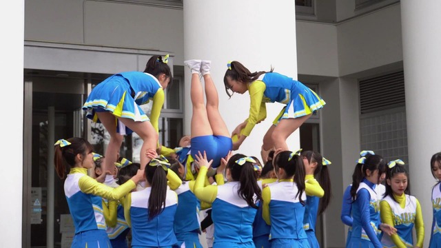 清純女子高生ＪＫチアガールチアリーダーミニスカーパンチラパンツ丸見え (26)