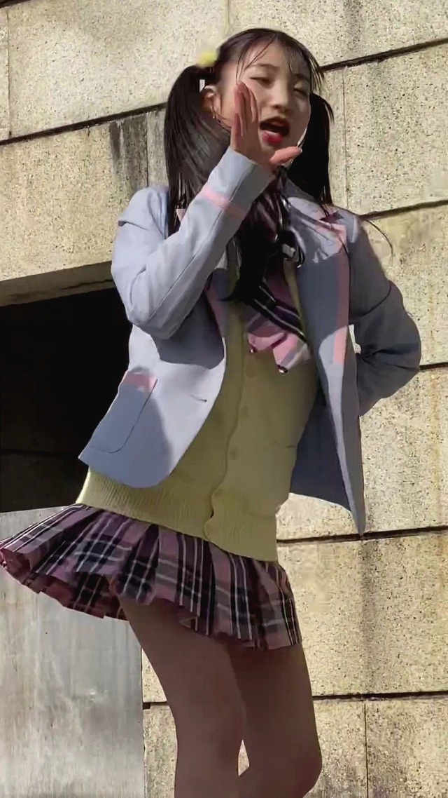 地下アイドルスプラウト学園女子高校生ＪＫ制服チェックミニスカートパンチラ (29)