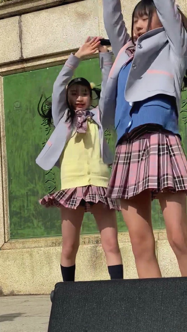 地下アイドルスプラウト学園女子高校生ＪＫ制服チェックミニスカートパンチラ (37)