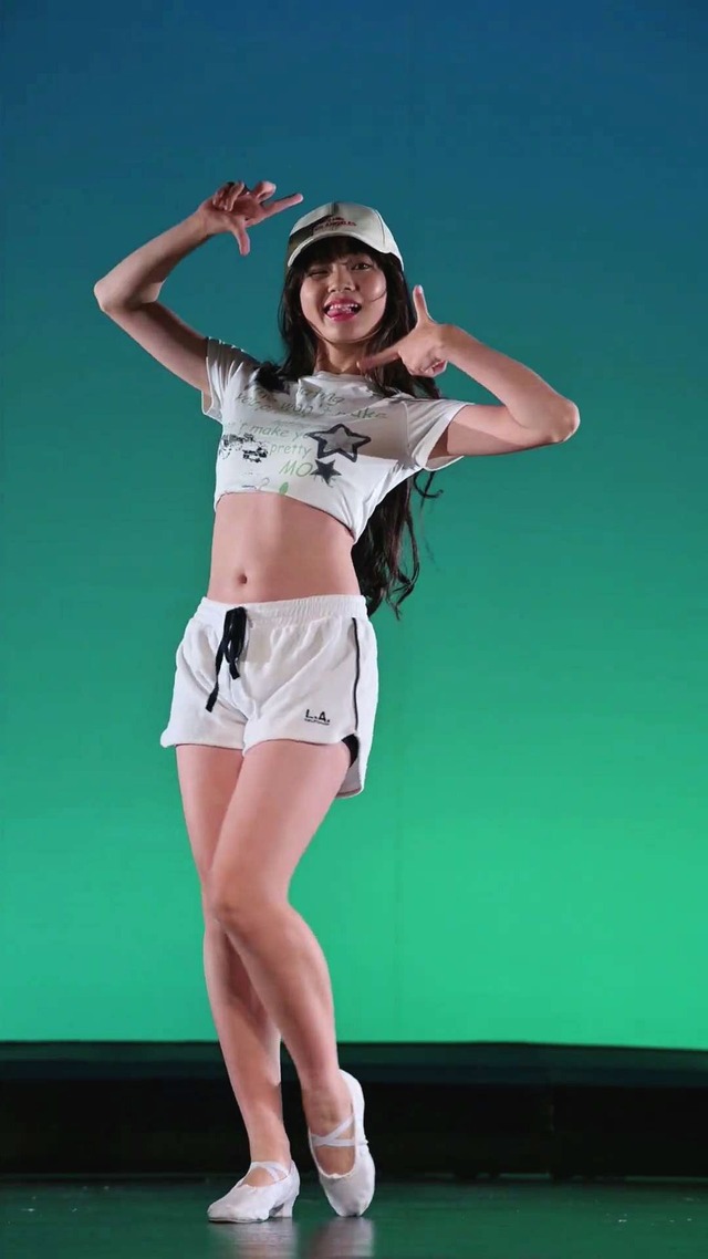 13歳中学1年生ＪＣ１アイゲキ地下アイドル星瑠菜おへそふとももパンチラ (3)