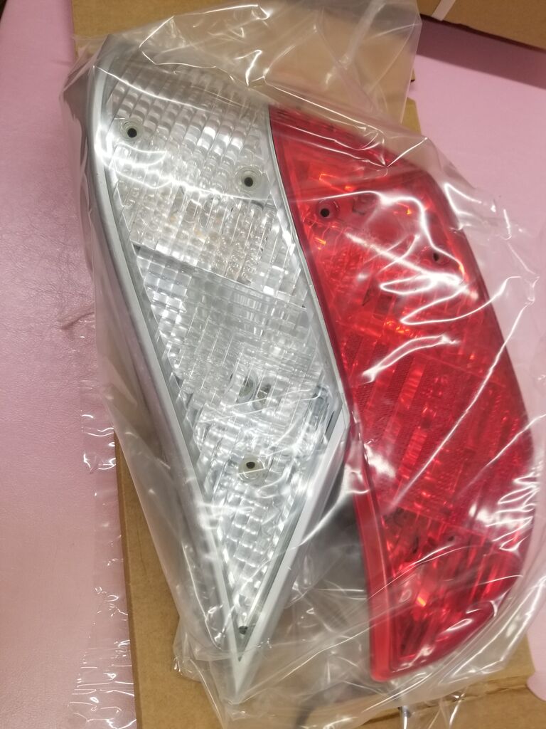 2度目の右テールライト破損 Hymer Van S5 記録簿 2度目の右テールライト破損 Hymer Van S5 記録簿