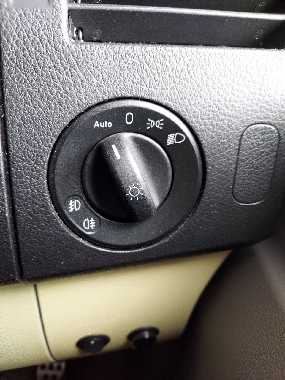 痛恨のバッテリーあがり Hymer Van S5 記録簿