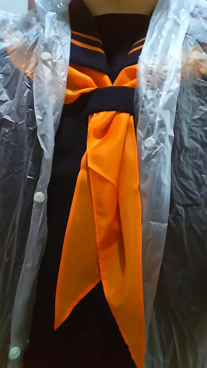 投稿作品 透明カッパとオレンジのラインのセーラー服 番外編 カッパは透明で