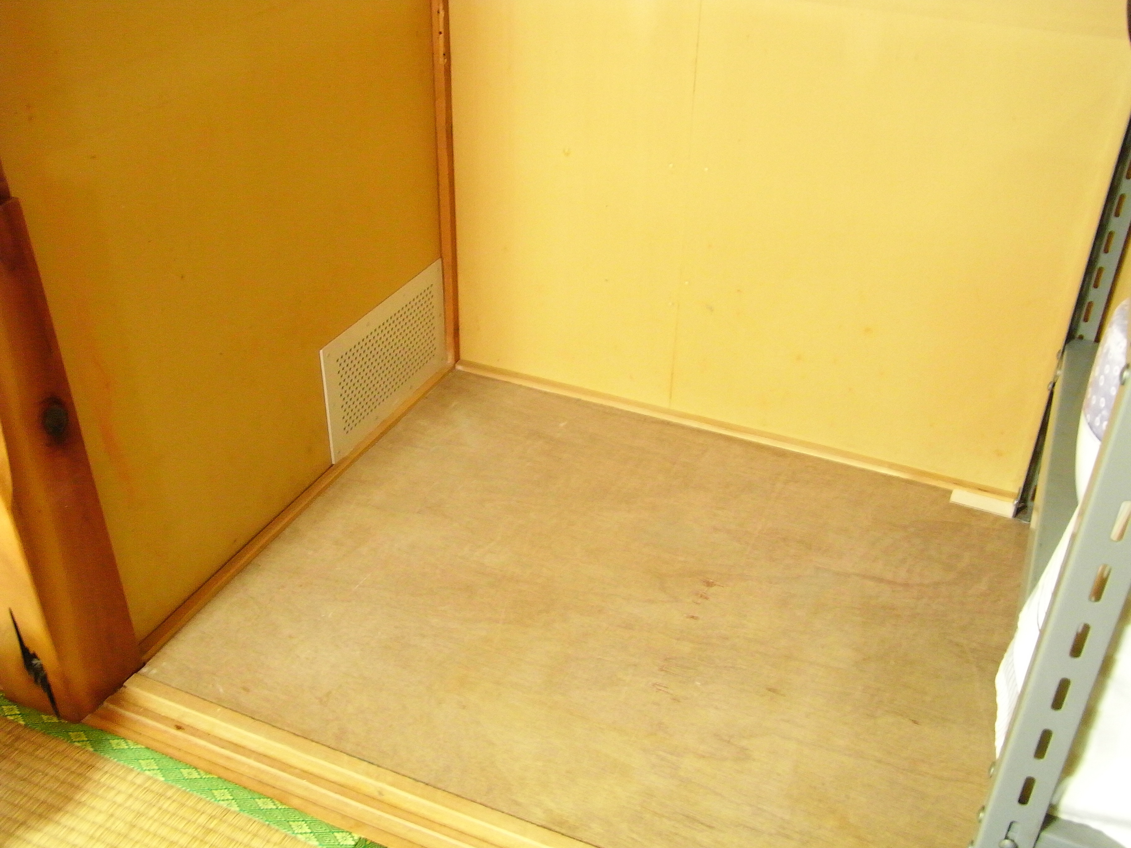 押入れに換気口 その2 自産自消的生活 野良仕事と保存食 押入れに換気口 その2 自産自消的生活 野良仕事と保存食
