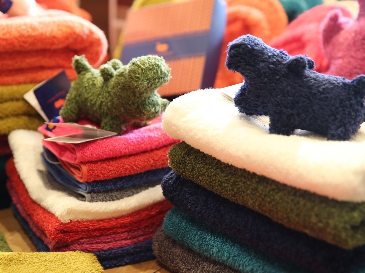 Hippopotamus トキメキ が止まらない特別な贈り物到着 Citylights