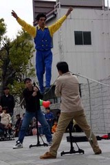 ひたち国際大道芸トムらっはい