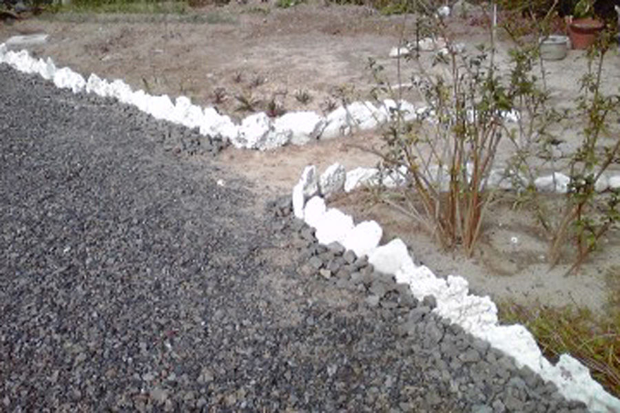 花壇の縁どり 奄美らいふ 南の国から