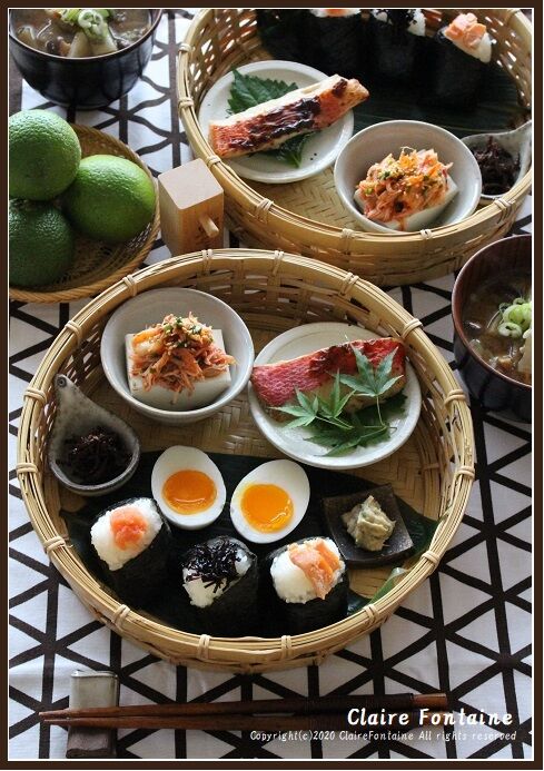 おにぎり定食 と 豚汁 Clairefontaine おにぎり定食 と 豚汁 Clairefontaine