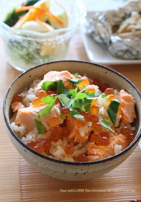 鮭の炊き込みご飯いくらのせ！と、和のおかず色々♪ : clairefontaine