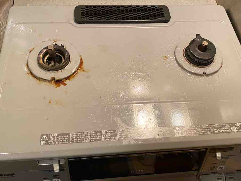 ガスコンロの上のシールは剥がれない 汚部屋 片付け 掃除日記