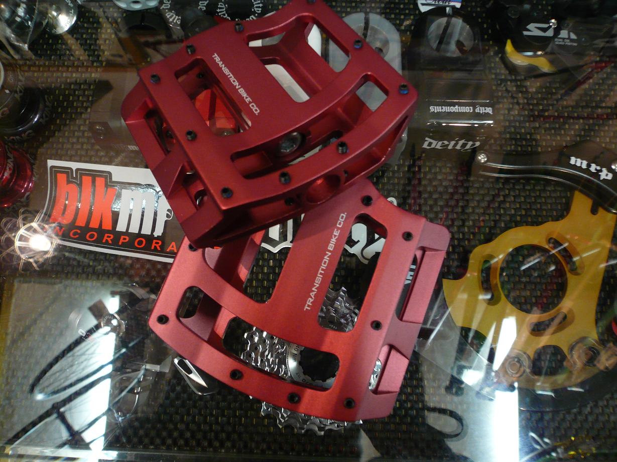 新品未使用】FLV バタフライペダル レッド 新品未使用】FLV バタフライ