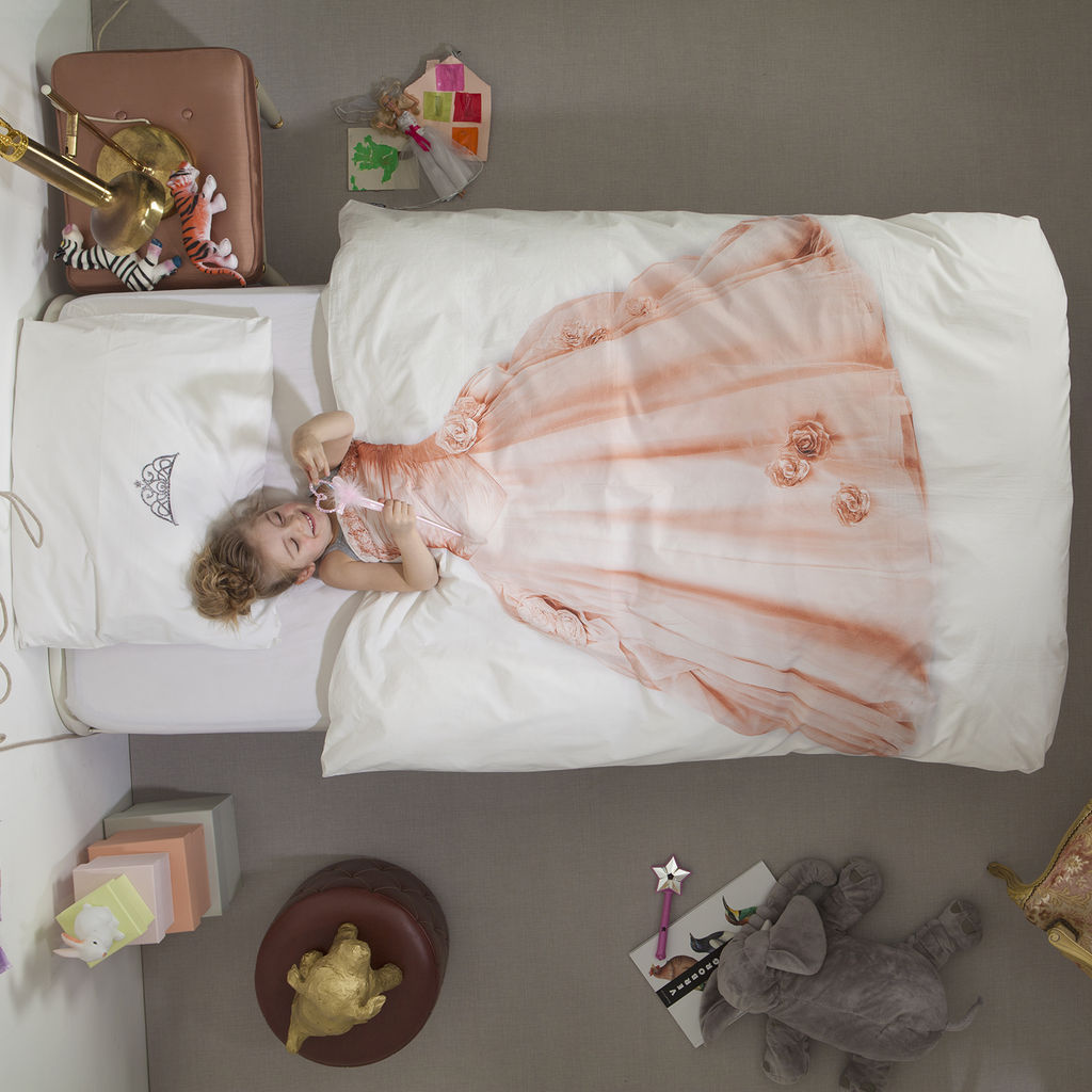 宇宙飛行士の布団カバーAstronaut Duvet Cover 夢のなかで宇宙遊泳
