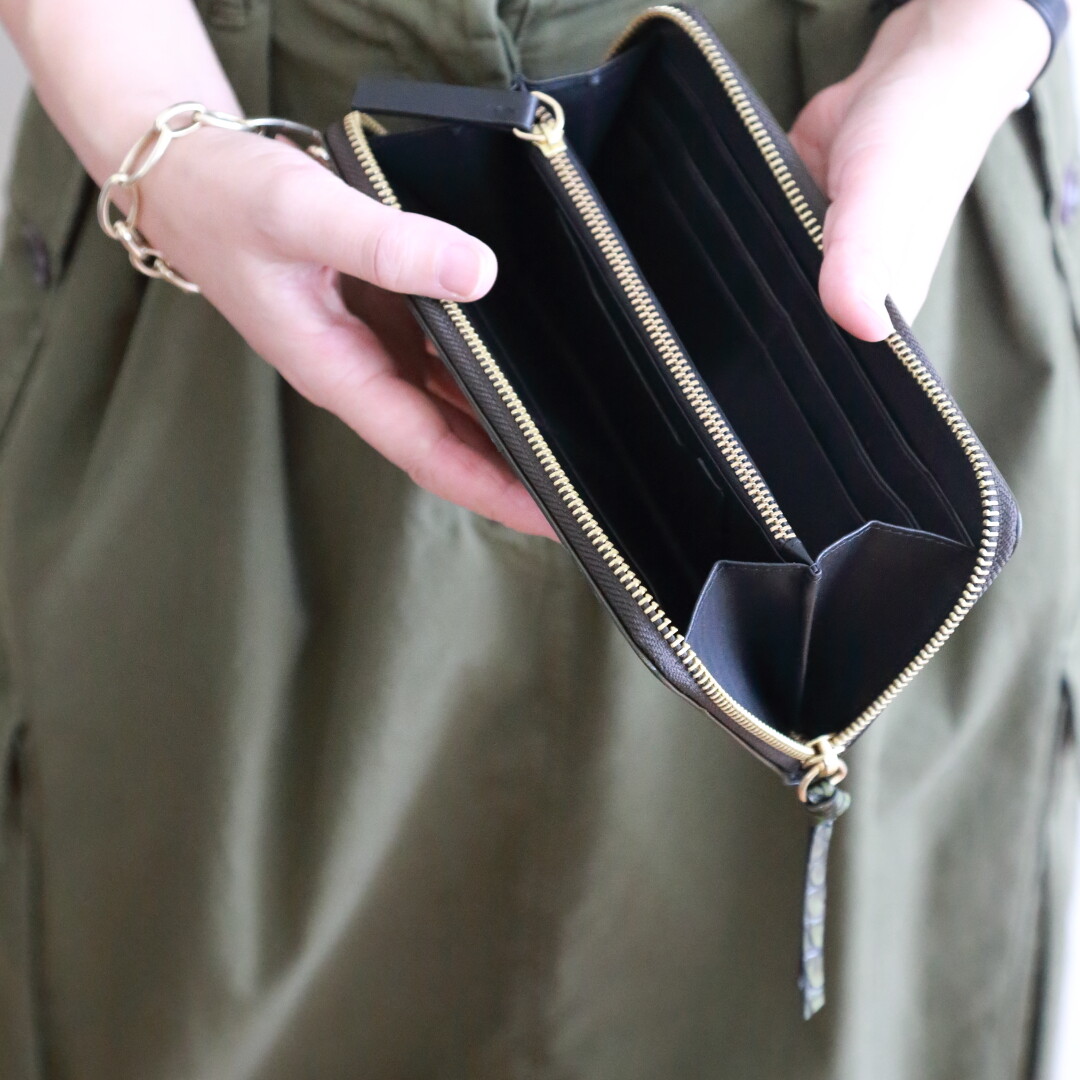 DRIES VAN NOTEN ~ 端正な長財布 : CLOSET