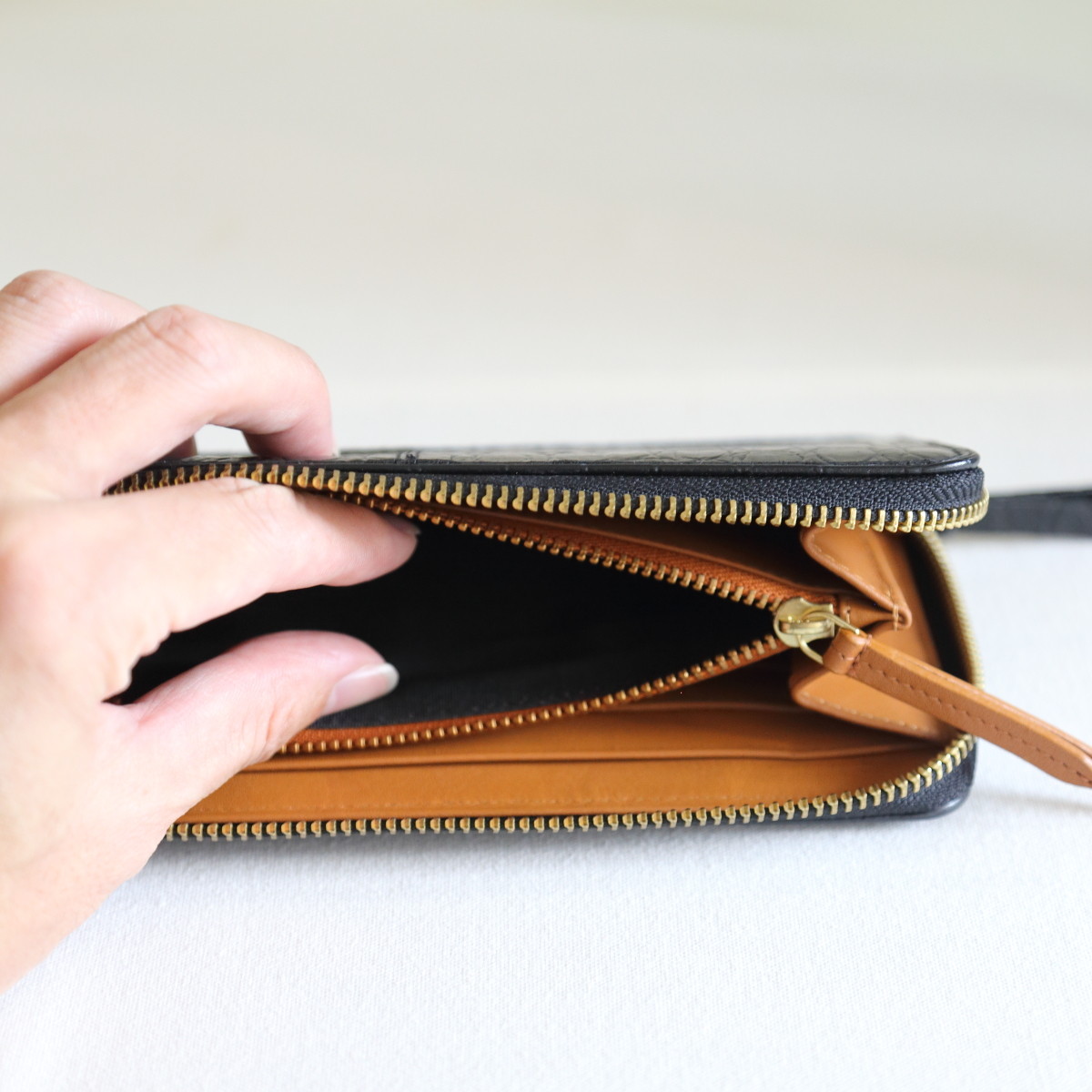 DRIES VAN NOTEN ～ クロコ風型押しの財布 : CLOSET