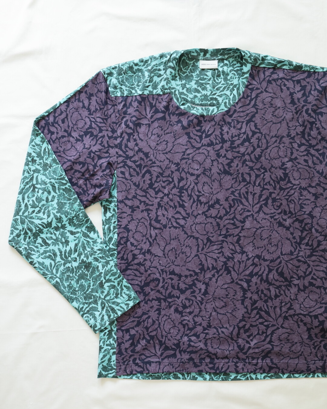 DRIES VAN NOTEN ～ 二色のプリントの長袖 T シャツ : CLOSET