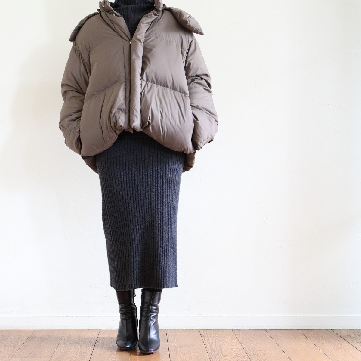 安価 ワタナベ THE ARCH ～ CLOSET : モカのダウンジャケット ジャケット・アウター