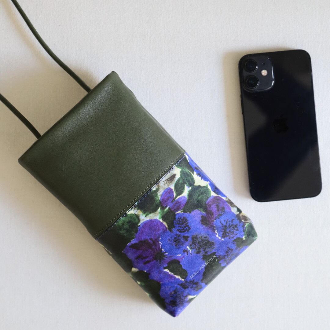 DRIES VAN NOTEN ~ プリントのスマホバッグ : CLOSET DRIES VAN NOTEN ~ プリントのスマホバッグ : CLOSET