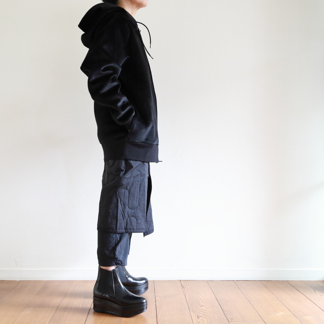 Y 3 ブラックベルベットのパーカー Closet