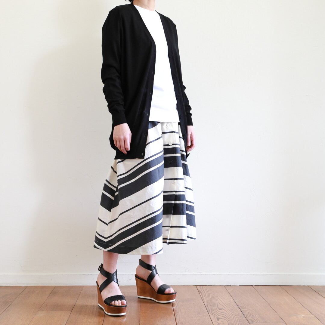 SARA LANZI ~ シンプルだからこそ上質なもの : CLOSET
