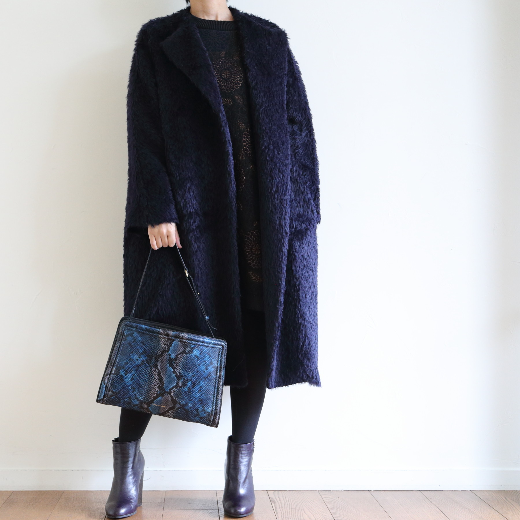 DRIES VAN NOTEN ～ 端正なブルーのパイソン柄バッグ : CLOSET