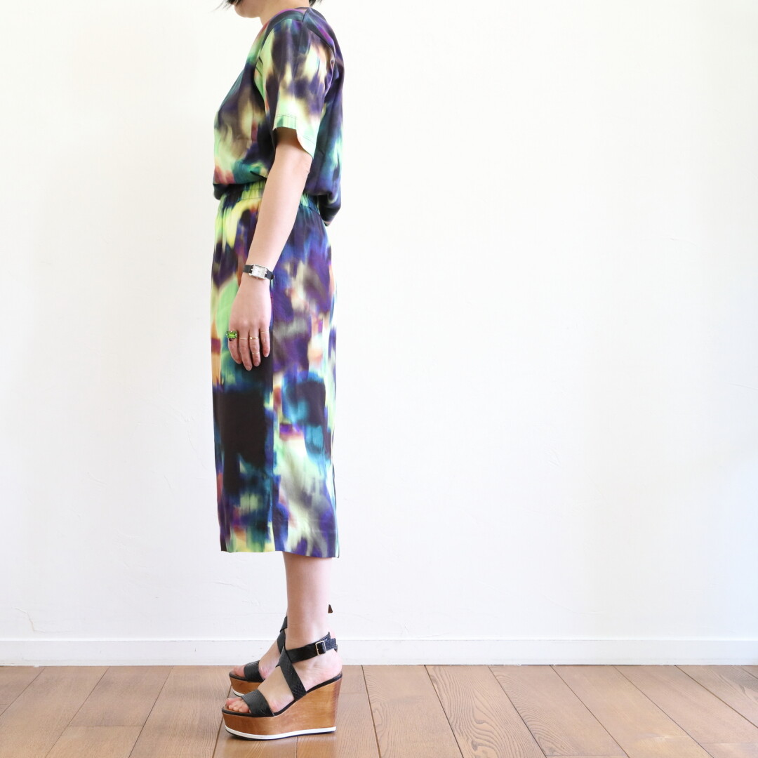 ★☆ 美品 DRIES VAN NOTEN フラワープリント膝丈スカート ☆★ DRIES VAN NOTEN ～ フラワープリントスカート : CLOSET