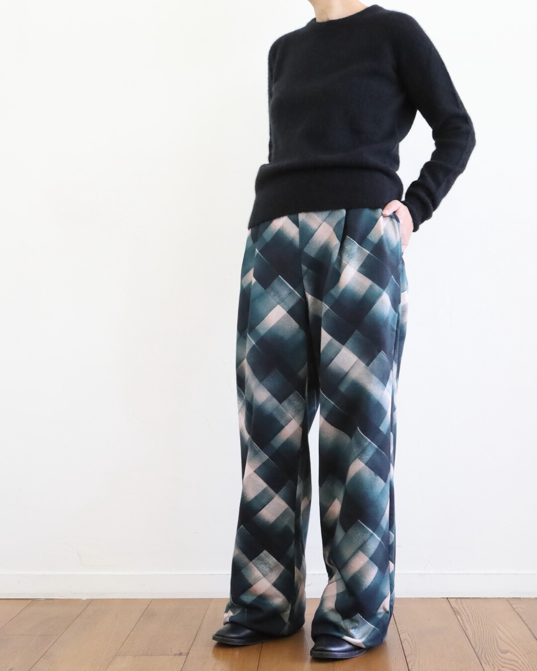 DRIES VAN NOTEN ～ プリントのスウェットパンツ : CLOSET