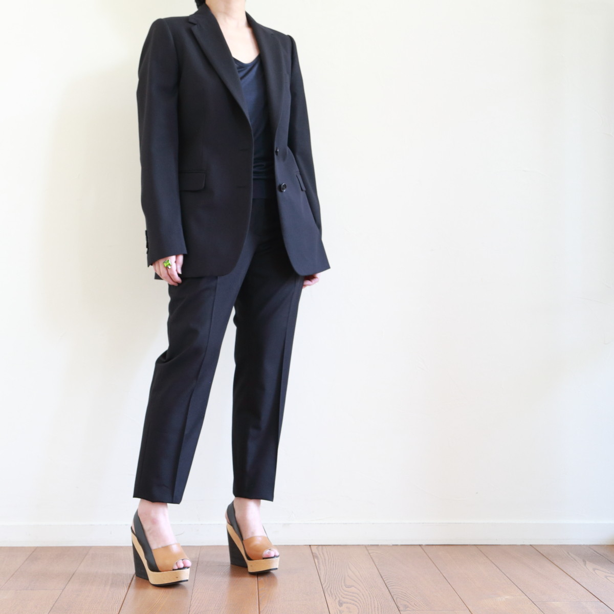 DRIES VAN NOTEN ～ ブラックのパンツスーツ : CLOSET