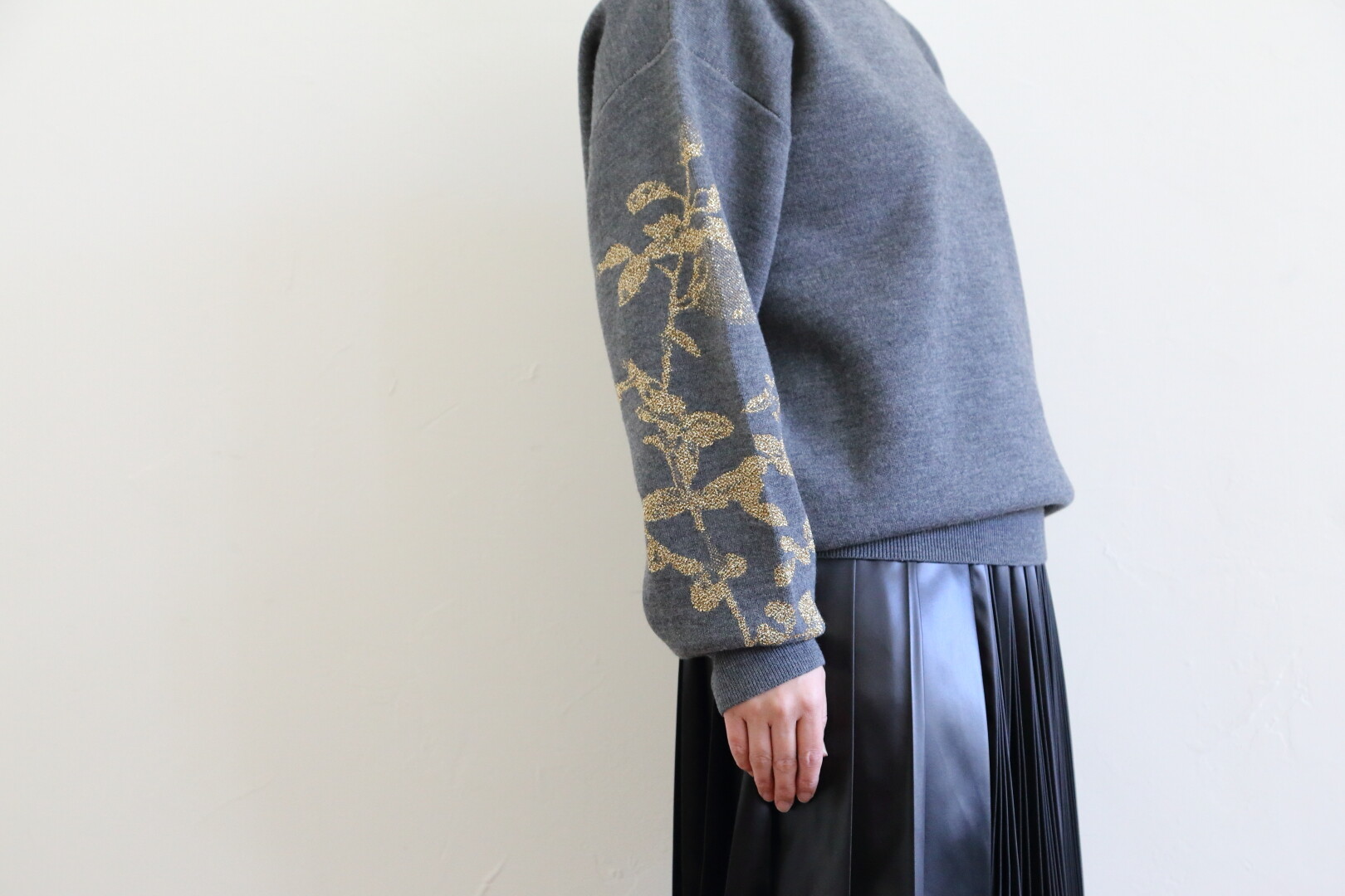 DRIES VAN NOTEN ～ ゴールド刺繍のメリノセーター（再掲載） : CLOSET