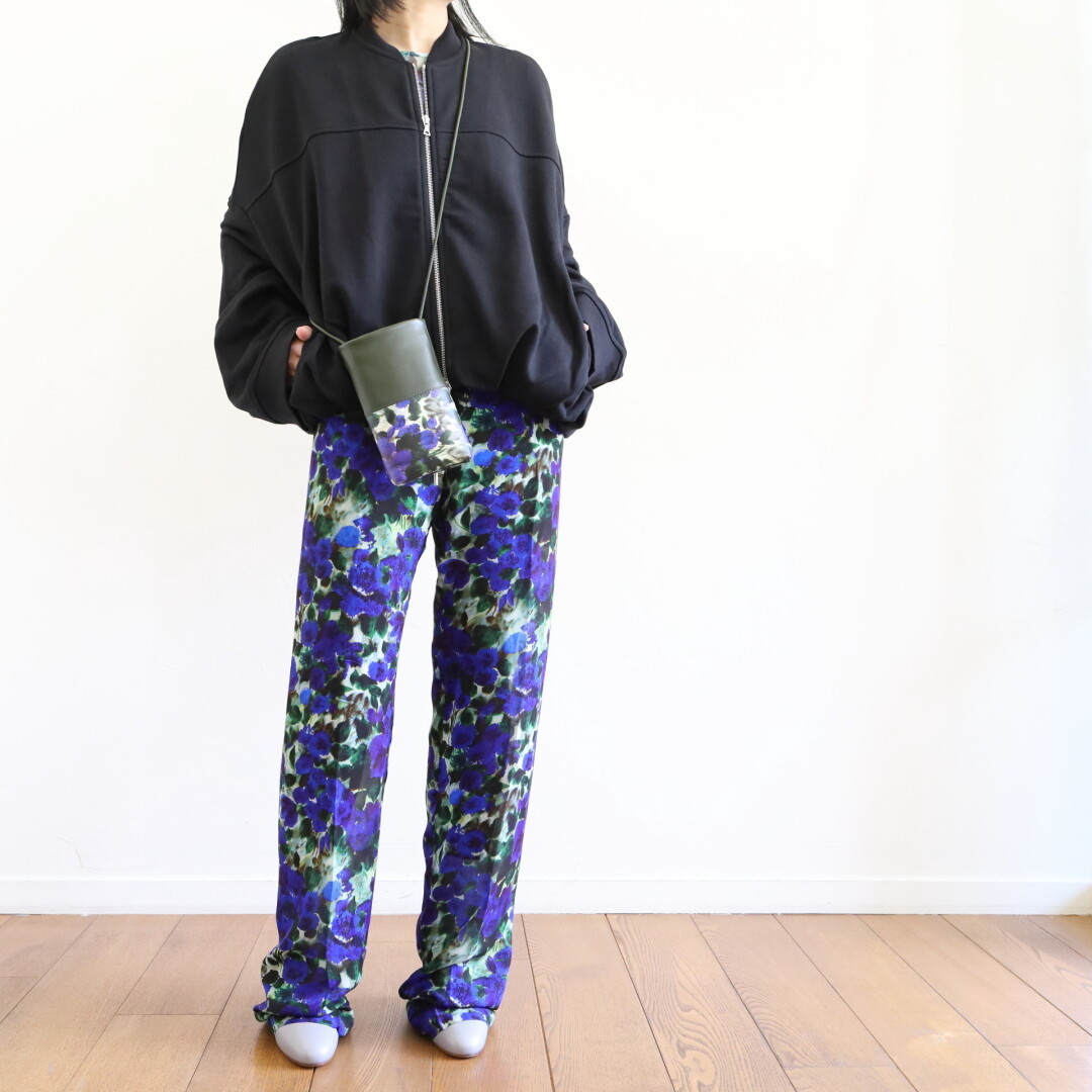 ドリスヴァンノッテン・ボリームフローラルスウェット