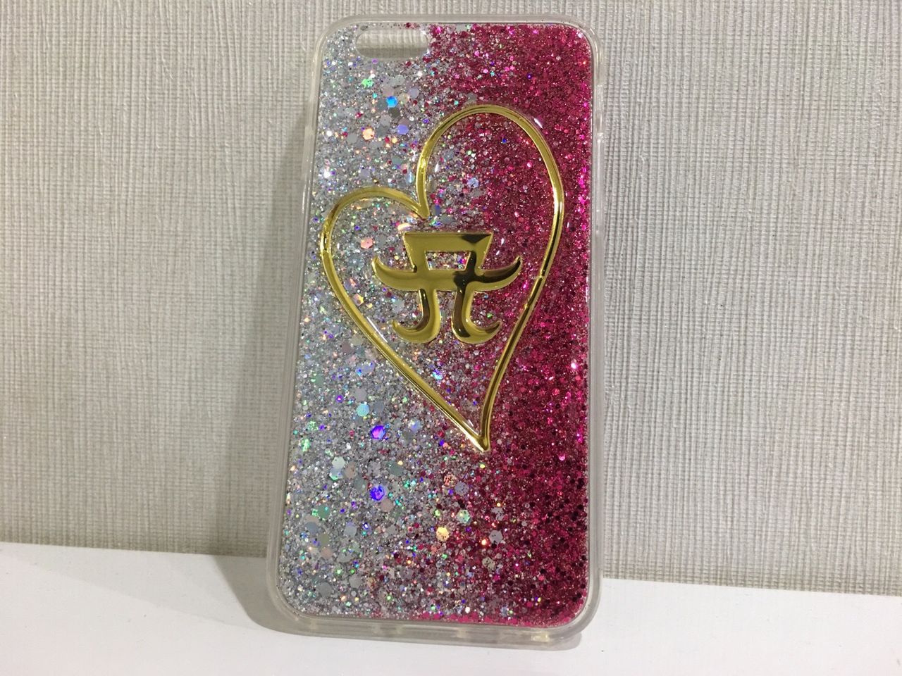新品未使用 浜崎あゆみスマートフォンケース 気さく