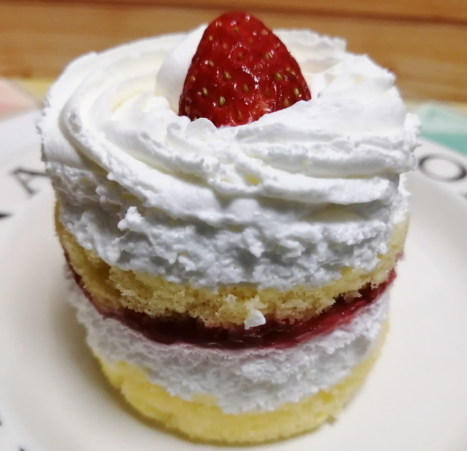 苺のショートケーキ ファミリーマート おやつは一日3個マデ Powered By ライブドアブログ 苺のショートケーキ ファミリーマート おやつは一日3個マデ Powered By ライブドアブログ