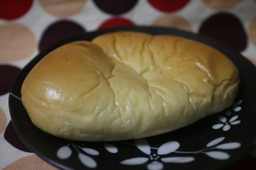 なめらかクリームパン(生乳入りカスタードクリーム)