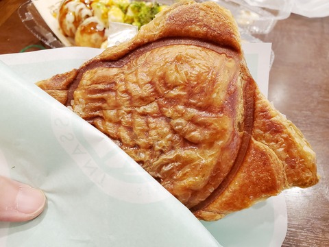 クロワッサン鯛焼き 甘栗あん