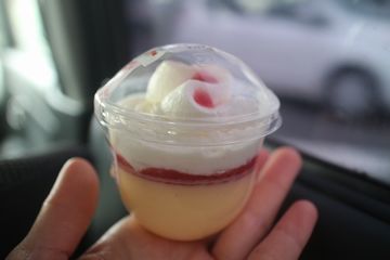 宮城県産苺のソース&なめらかプリン