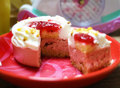 ストロベリー&クリームチーズケーキ【ローソン】